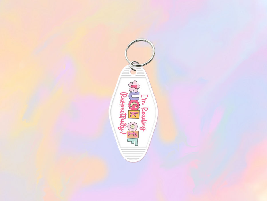 I'm Reading Motel Keychain Wrap