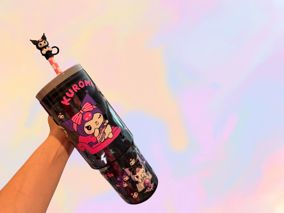40 OZ Kuku Black Plastic with Straw and Topper
